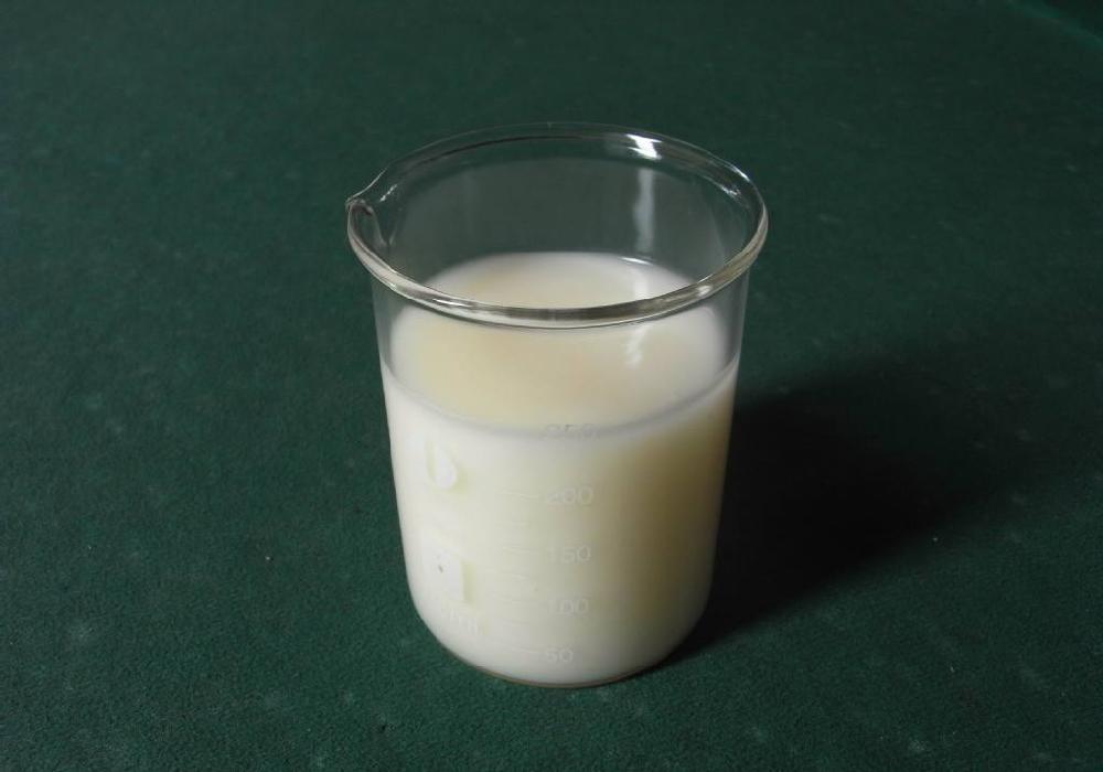 Inorganic thickener