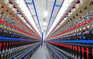 The market demand for knitting machine oil is huge and the industry has good development prospects